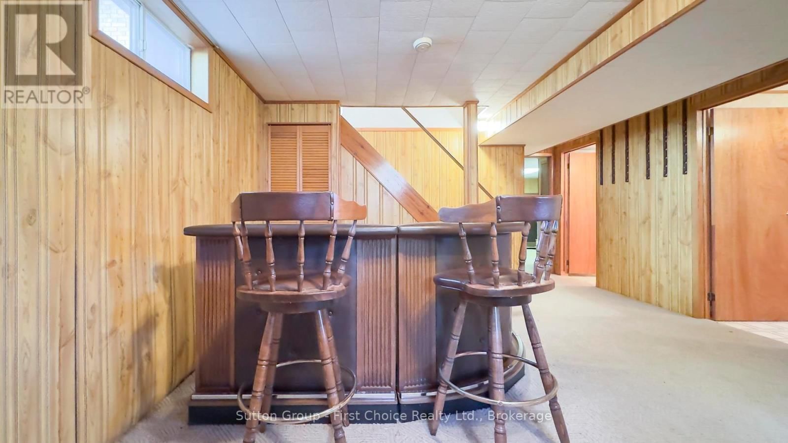 8 DUNSFORD CRESCENT Image 33