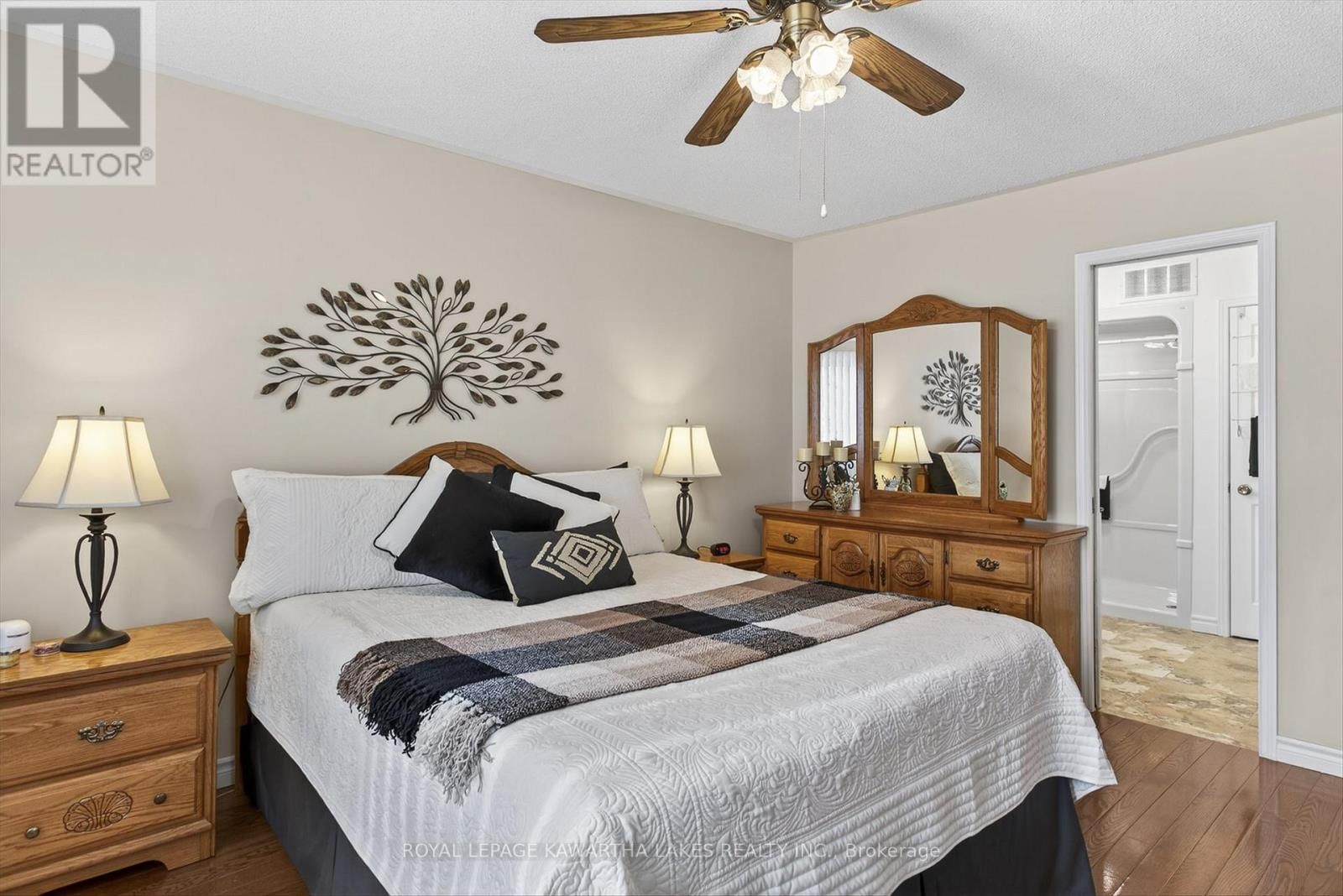 20 CEDARTREE LANE Image 19