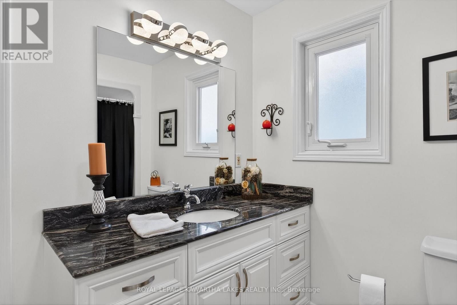 20 CEDARTREE LANE Image 21