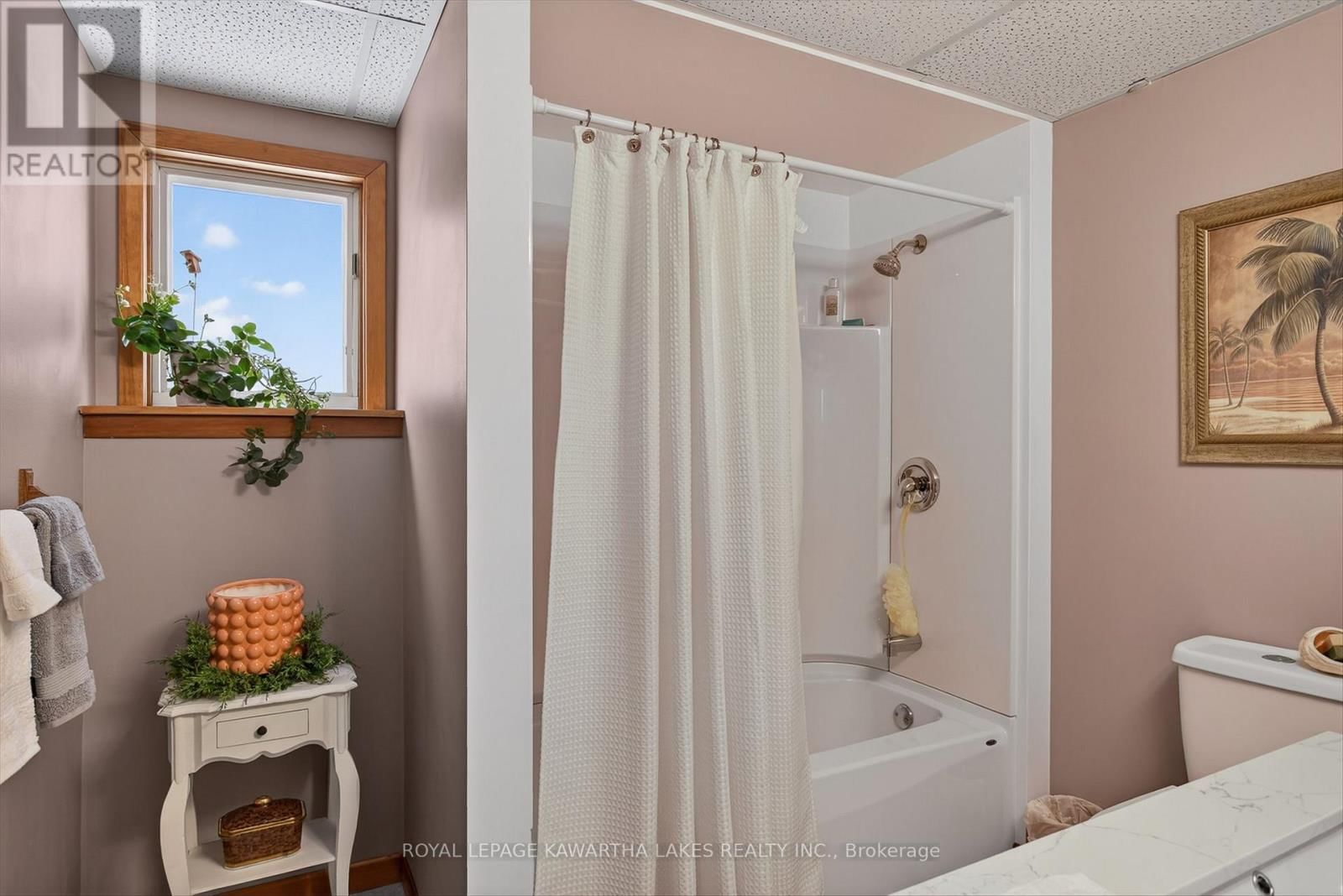 20 CEDARTREE LANE Image 36