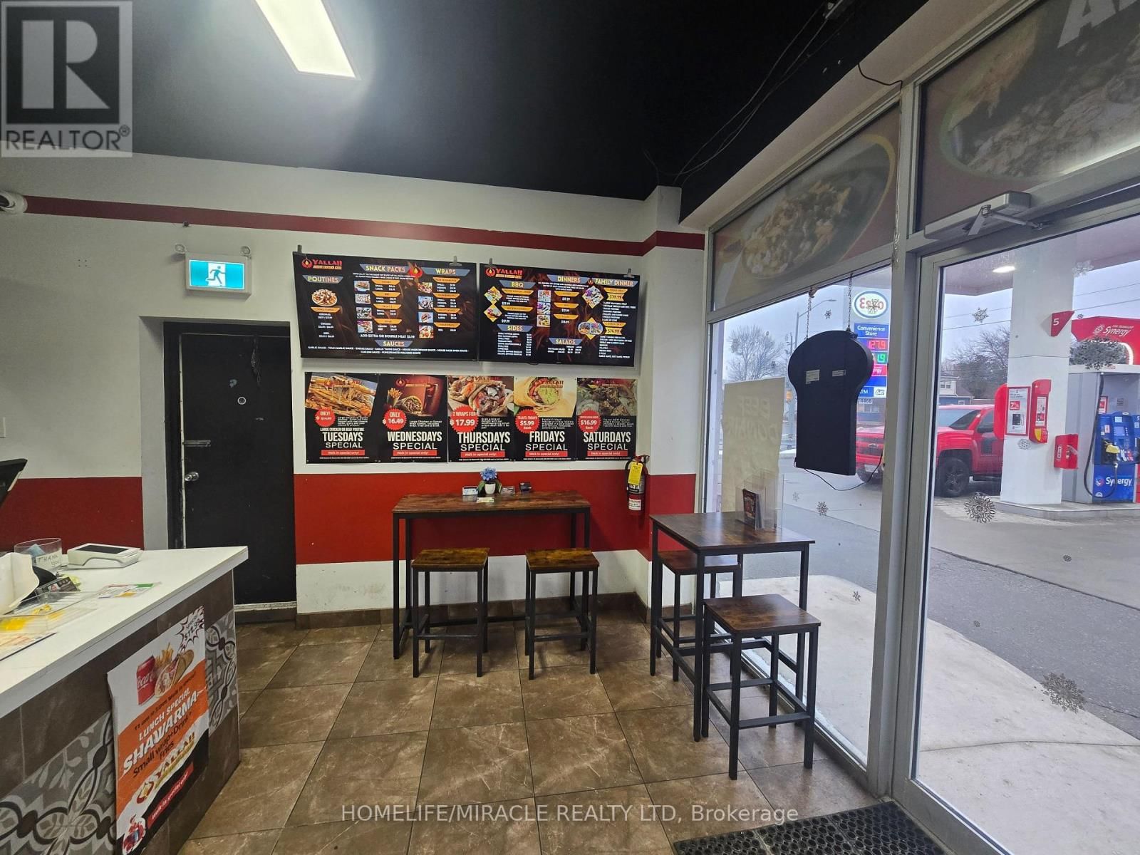 4468 ONTARIO STREET Image 15