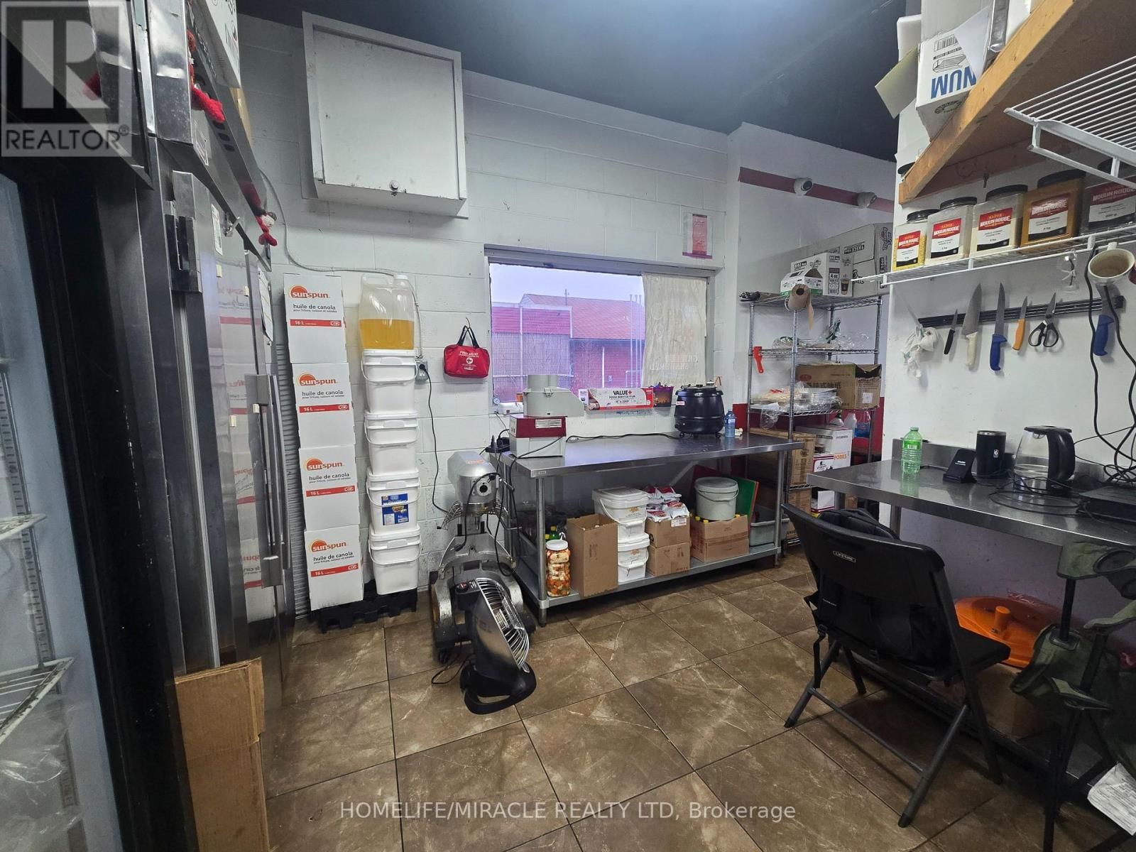 4468 ONTARIO STREET Image 25