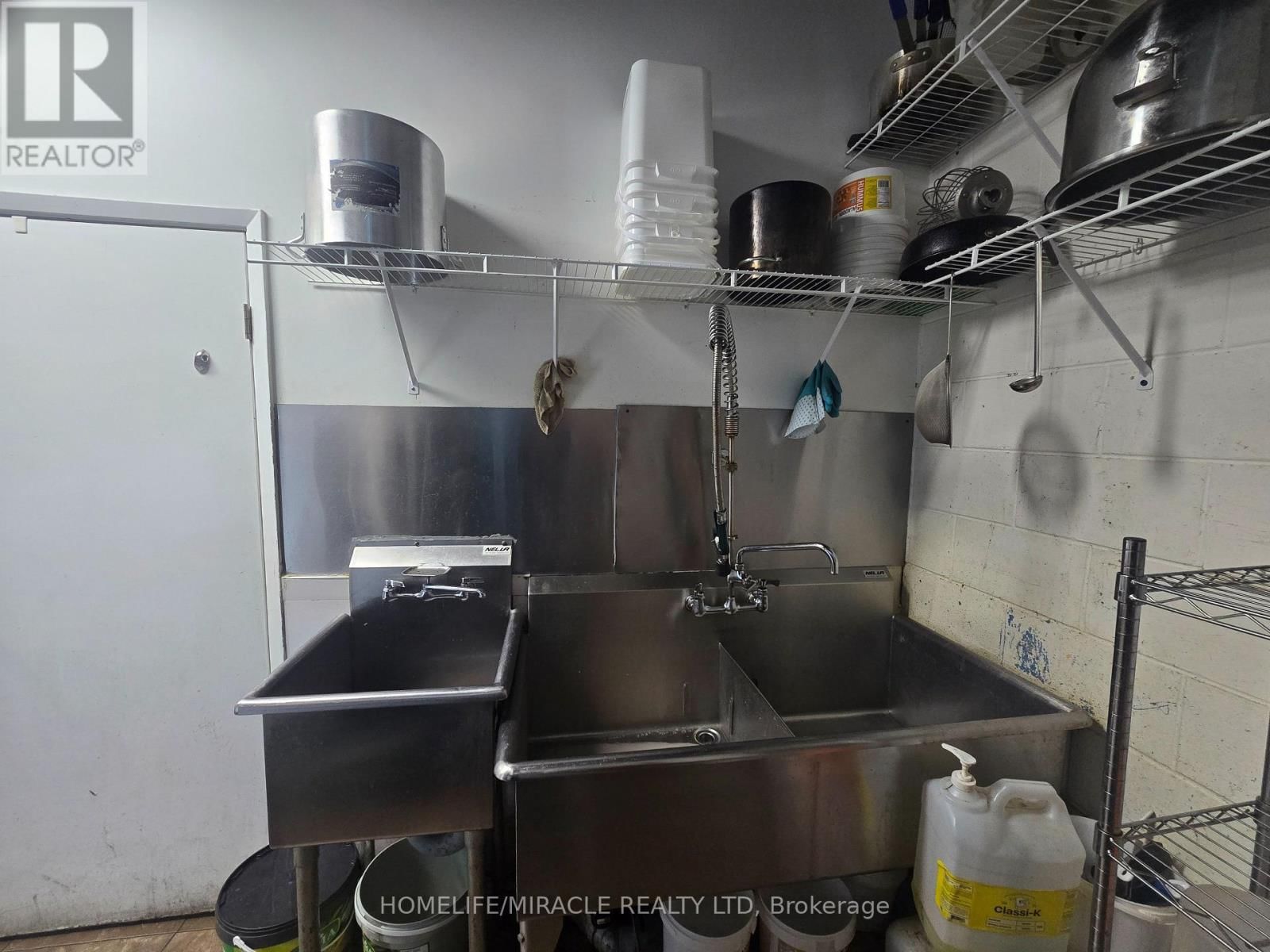 4468 ONTARIO STREET Image 29