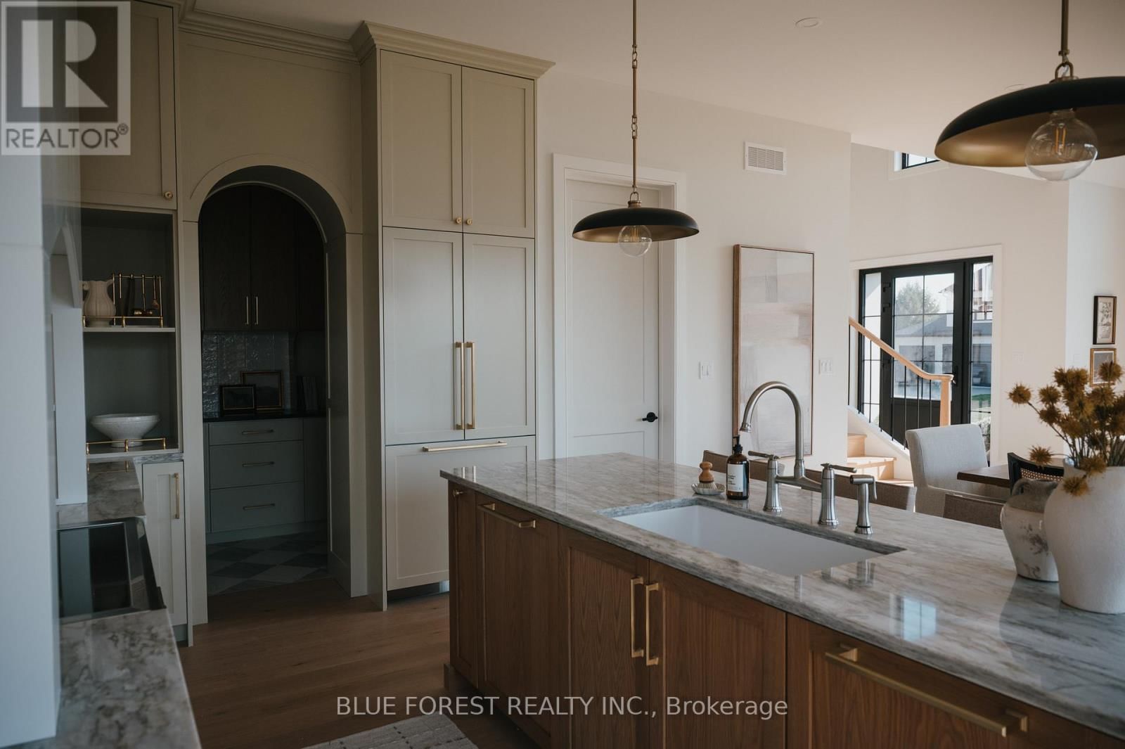 4 EDGEVIEW CRESCENT Image 14