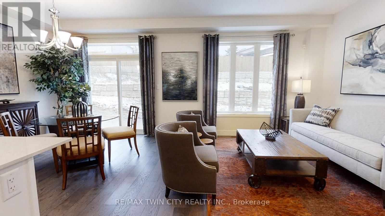 163 JULIE CRESCENT Image 7