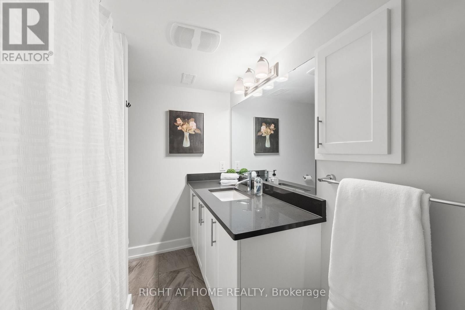 424 GOLDEN SPRINGS DRIVE Image 42