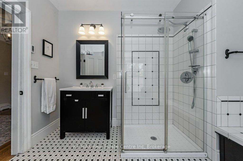 15 LIVERPOOL STREET Image 26