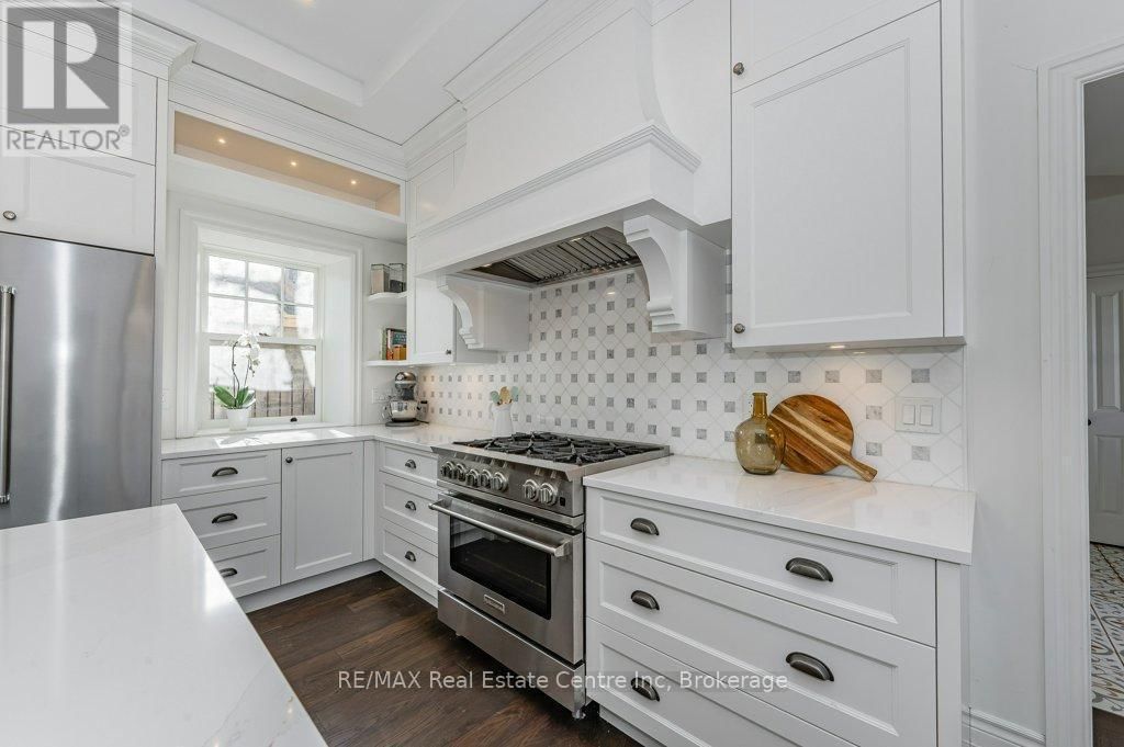 15 LIVERPOOL STREET Image 8