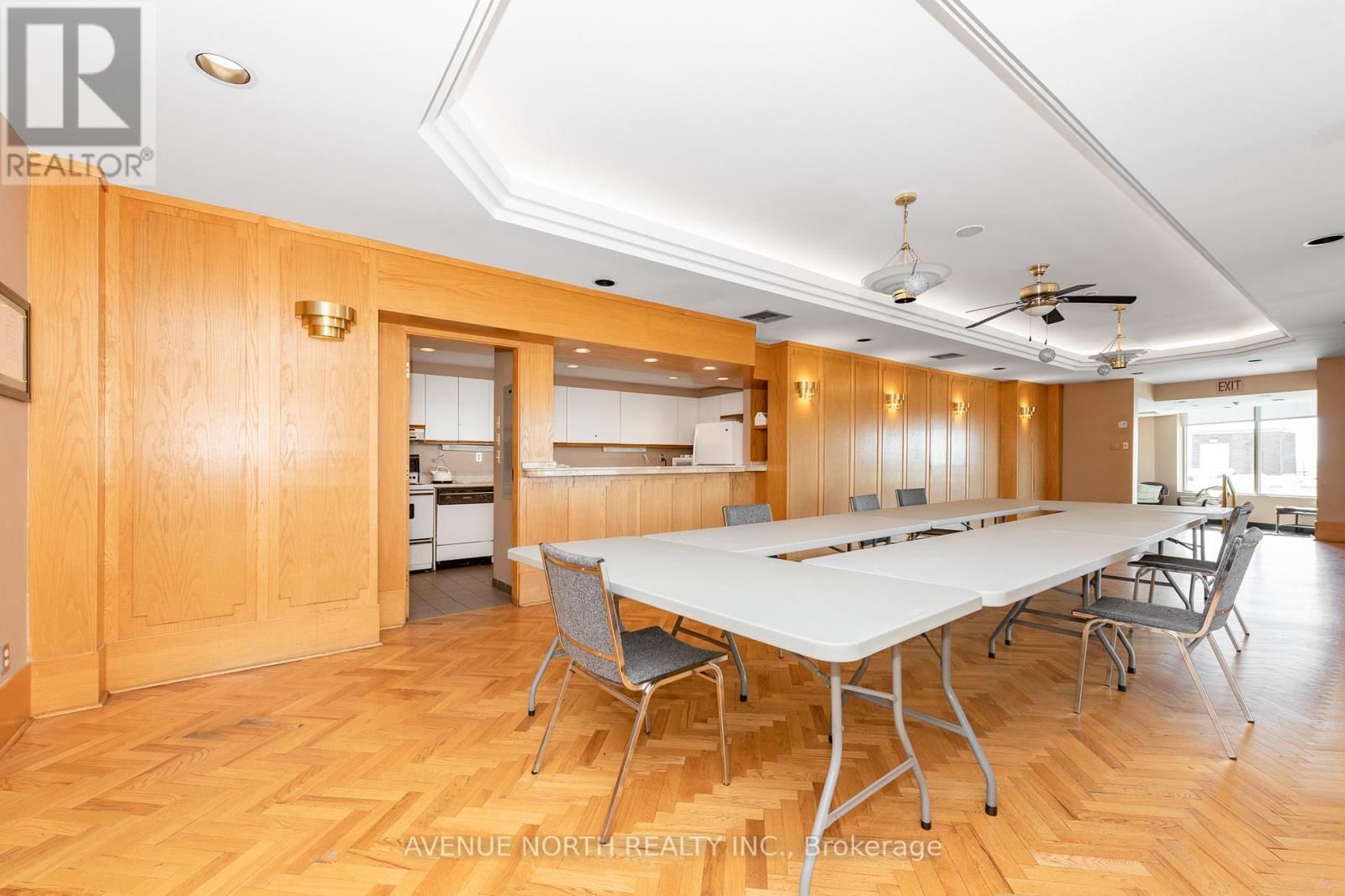 308 - 2759 CAROUSEL CRESCENT Image 22