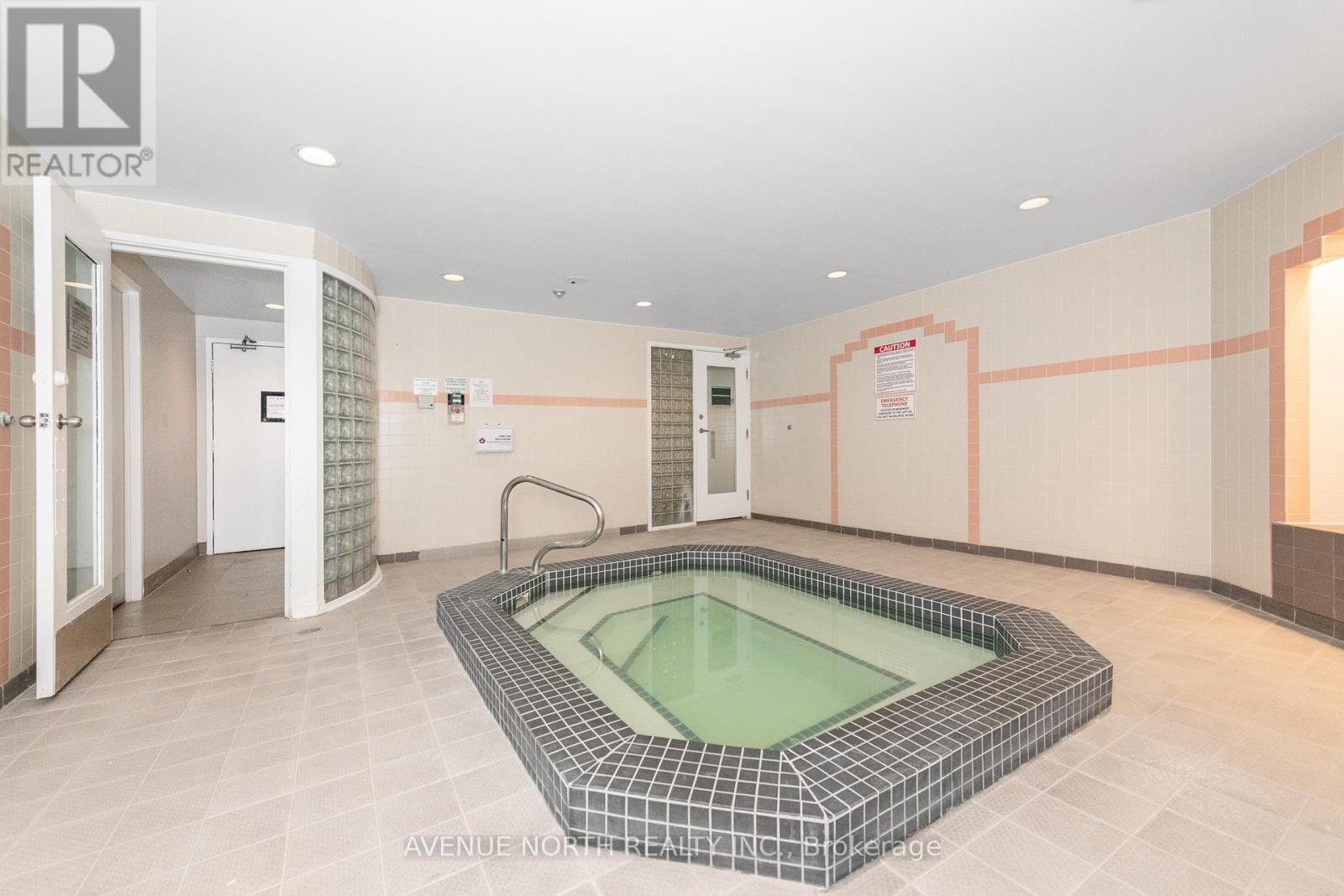 308 - 2759 CAROUSEL CRESCENT Image 28