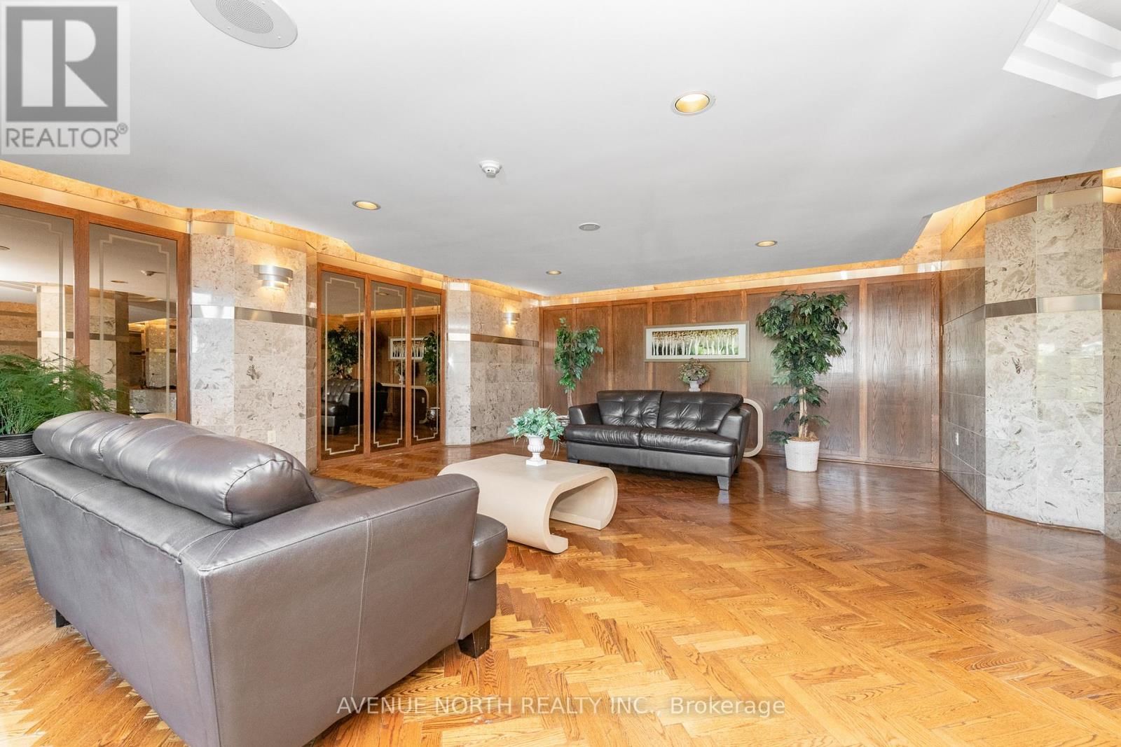 308 - 2759 CAROUSEL CRESCENT Image 4