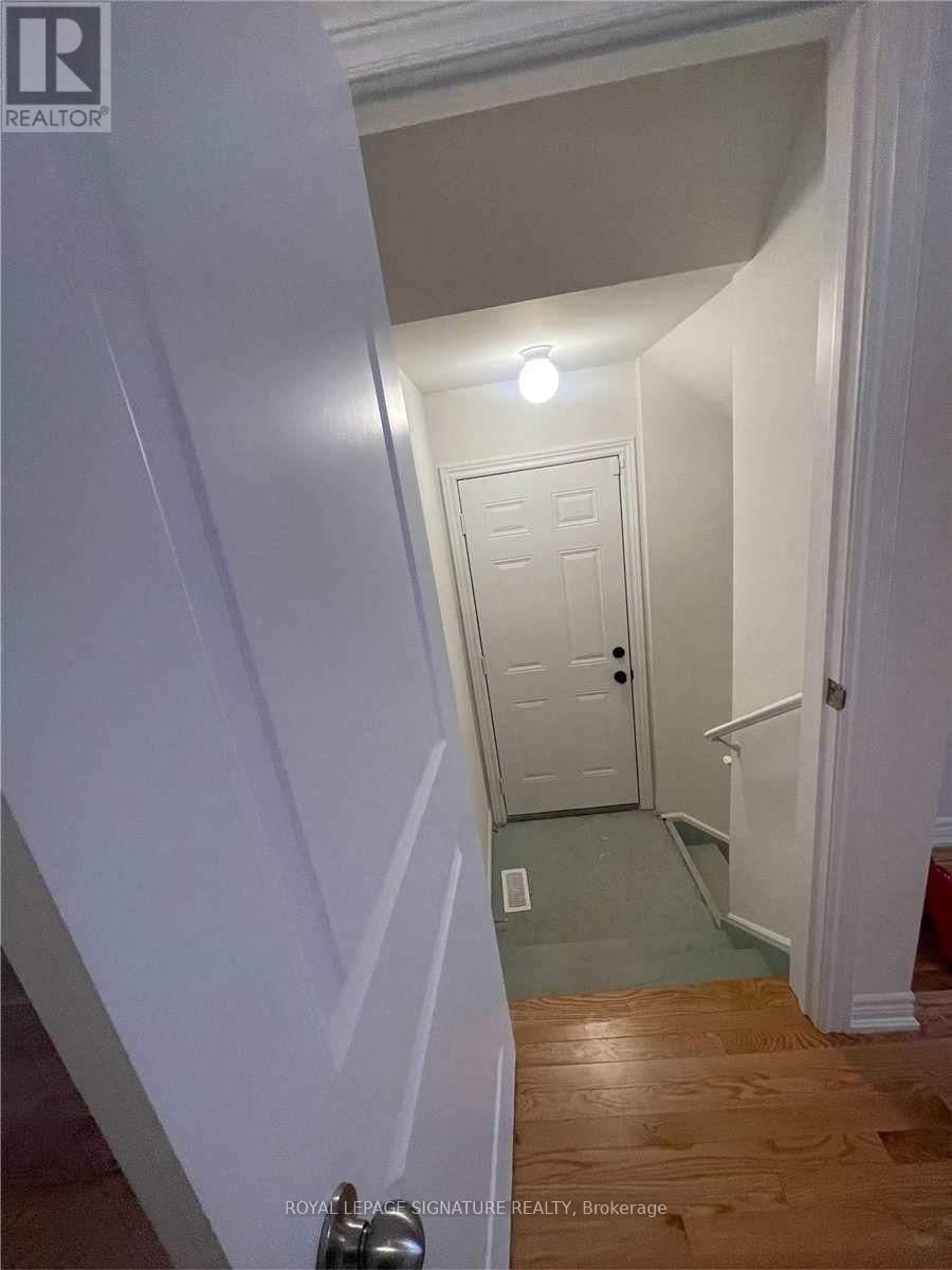 404 BLACKCHERRY CRESCENT Image 17