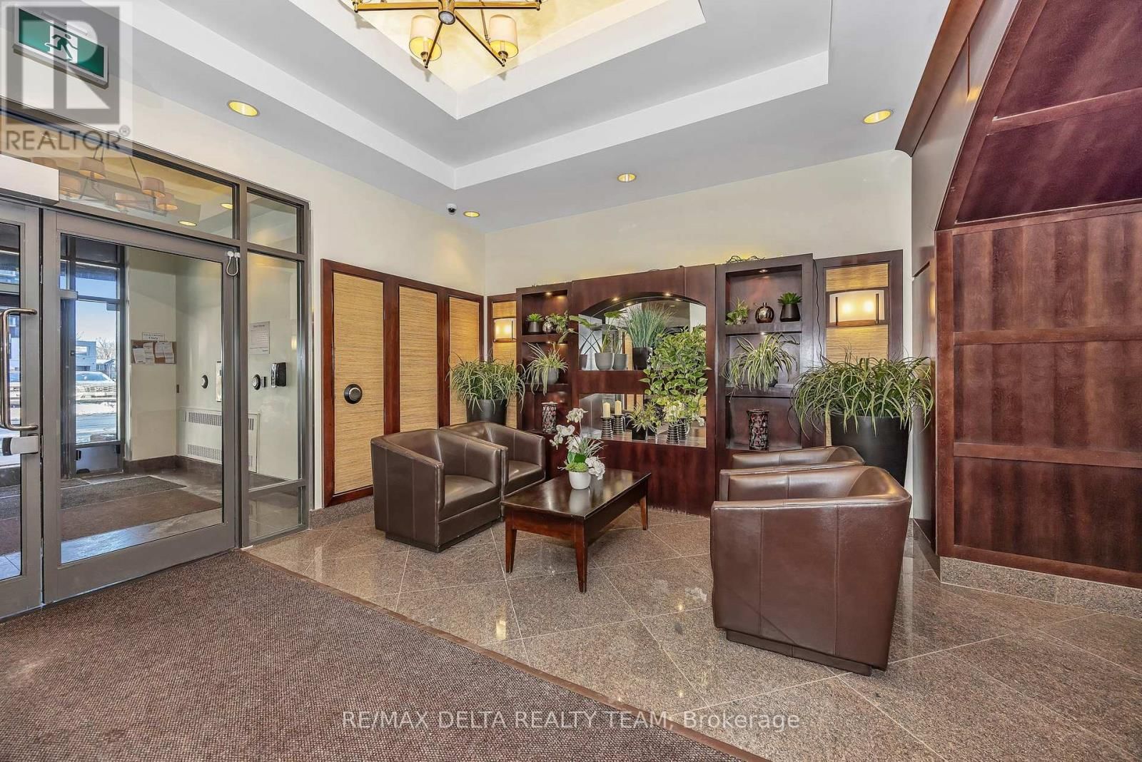 1006 - 200 BESSERER STREET Image 6