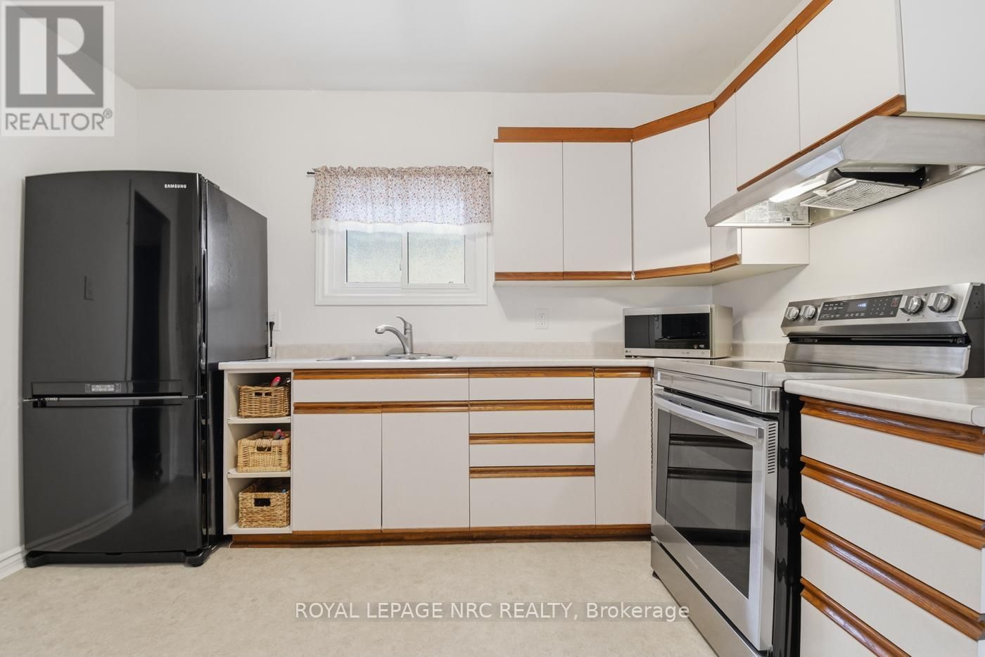 26 KENT STREET Image 17