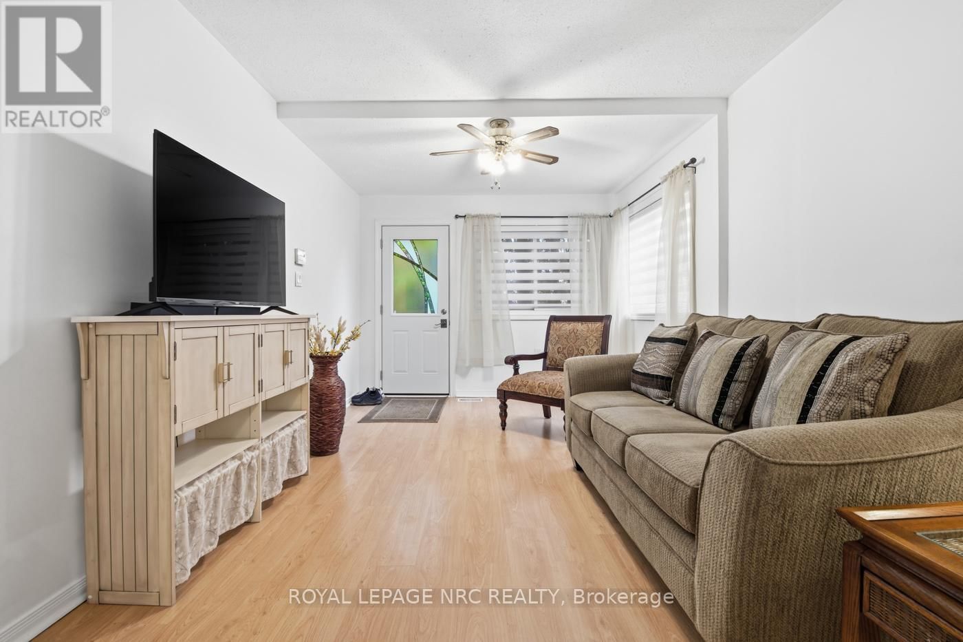 26 KENT STREET Image 9