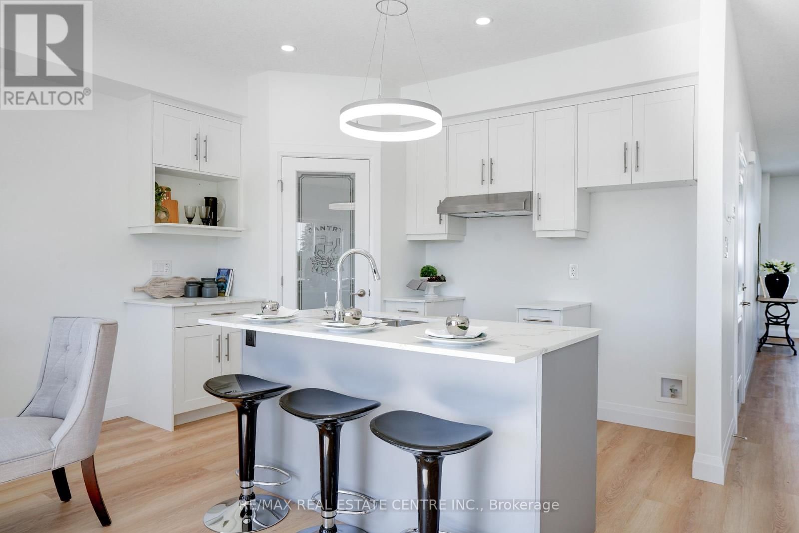 2524 CONSTANCE AVENUE Image 1