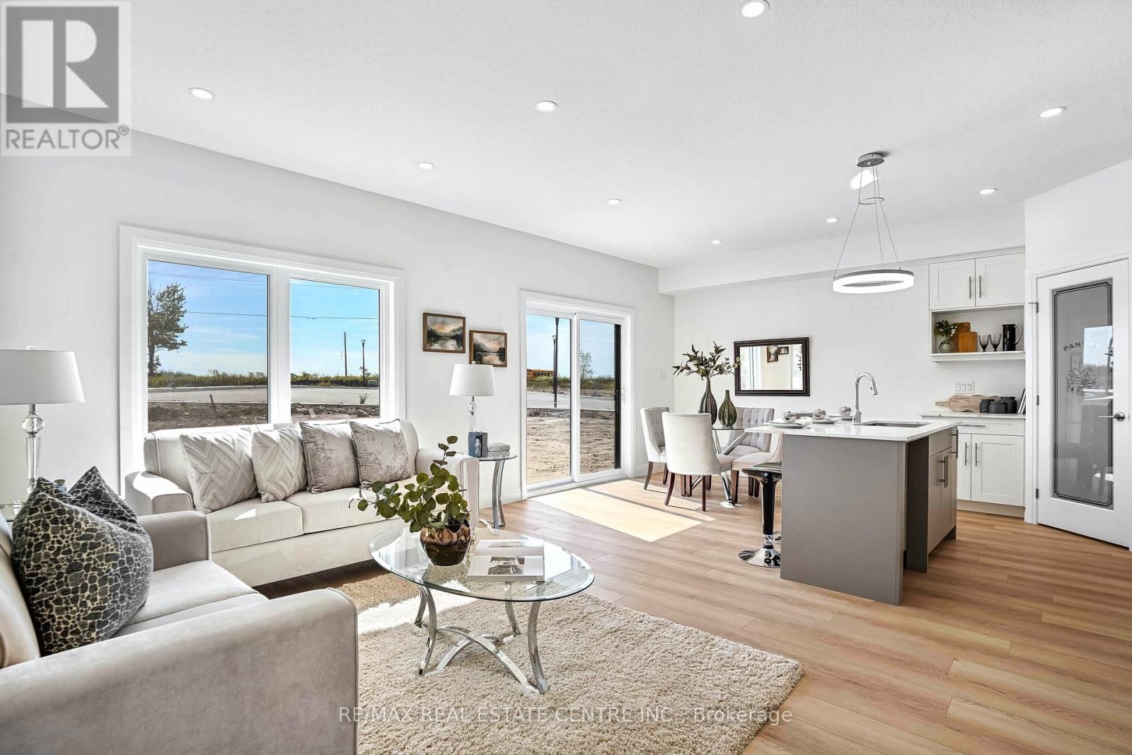 2524 CONSTANCE AVENUE Image 9