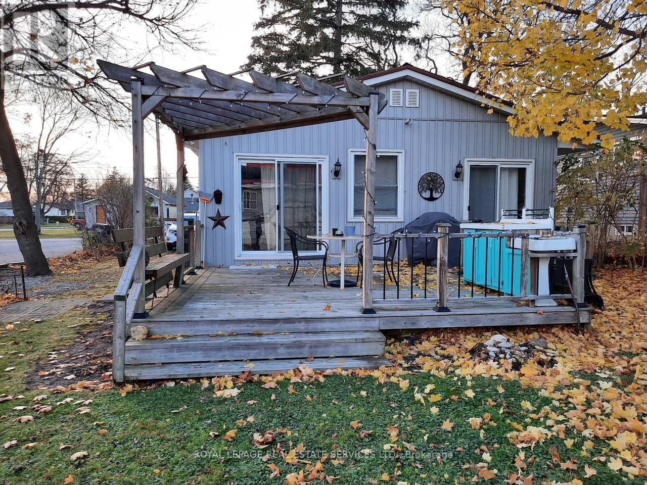 256 RIDGE ROAD SOUTH Image 19