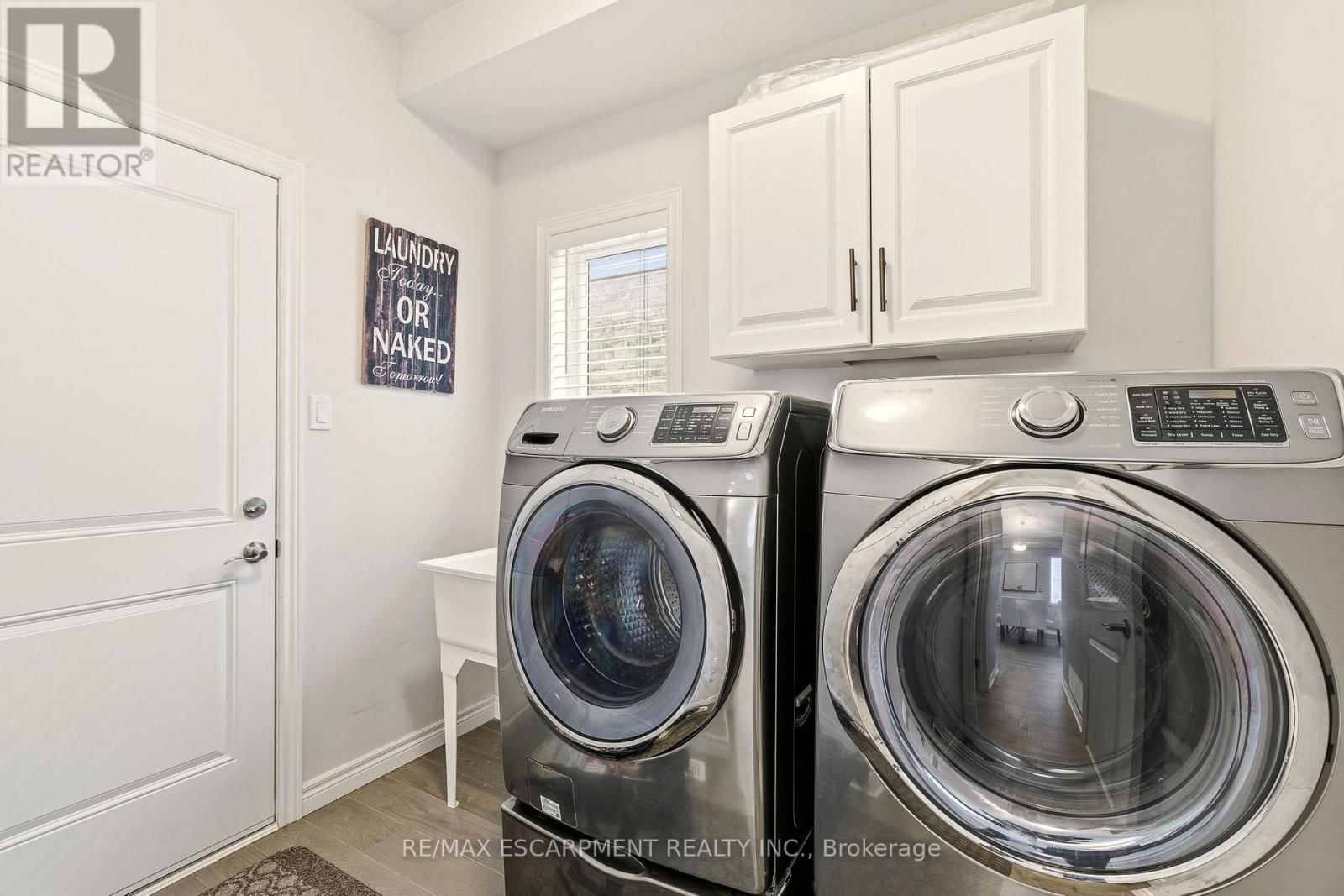 345 FESTIVAL WAY Image 17