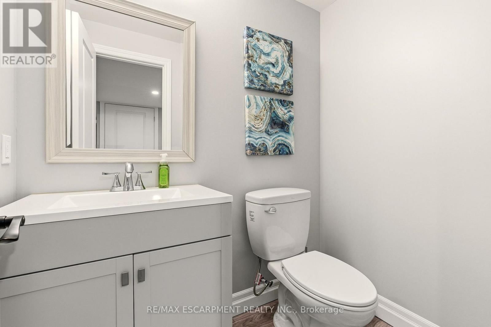 345 FESTIVAL WAY Image 34