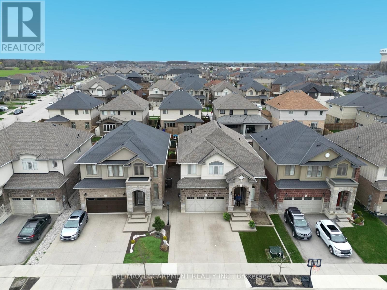 345 FESTIVAL WAY Image 39