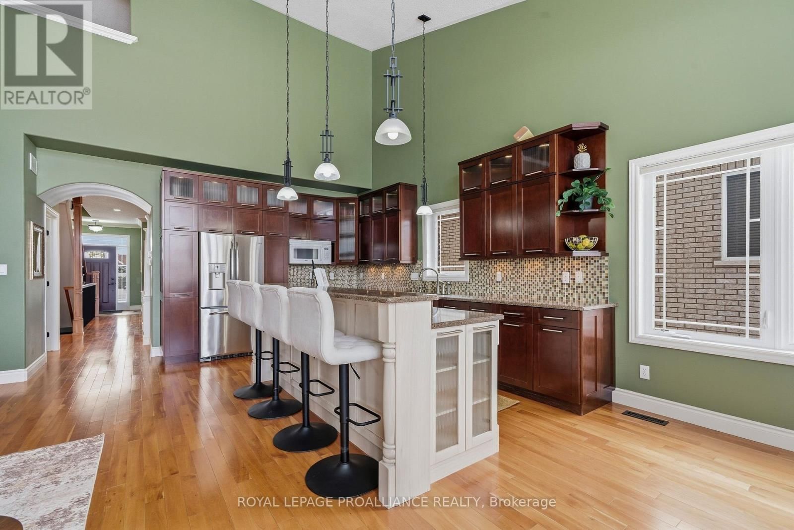 240 AVONDALE ROAD Image 13