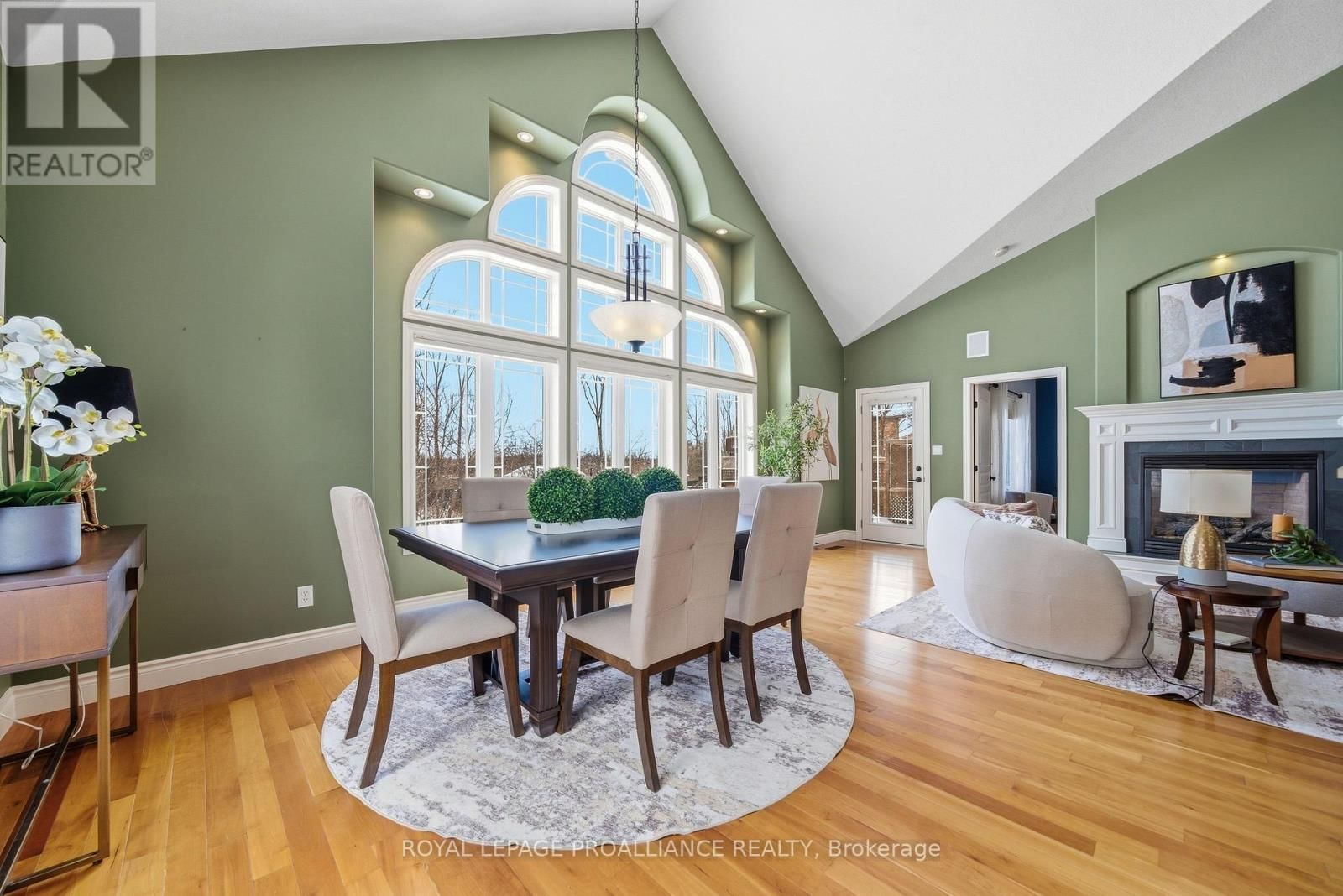 240 AVONDALE ROAD Image 17