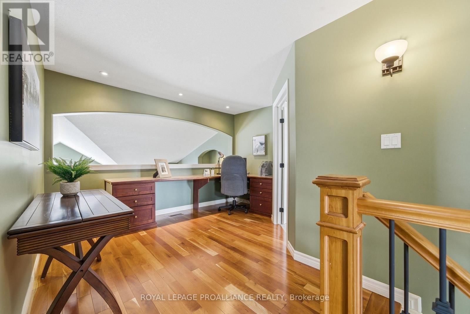 240 AVONDALE ROAD Image 23