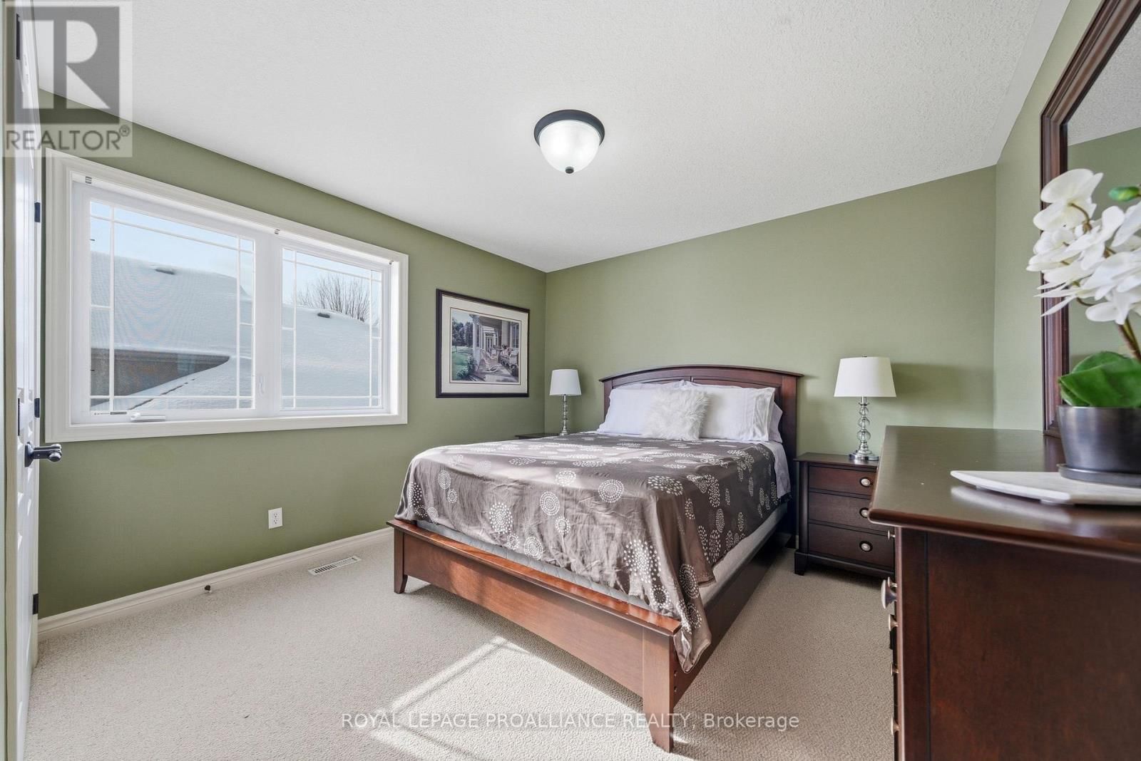 240 AVONDALE ROAD Image 26