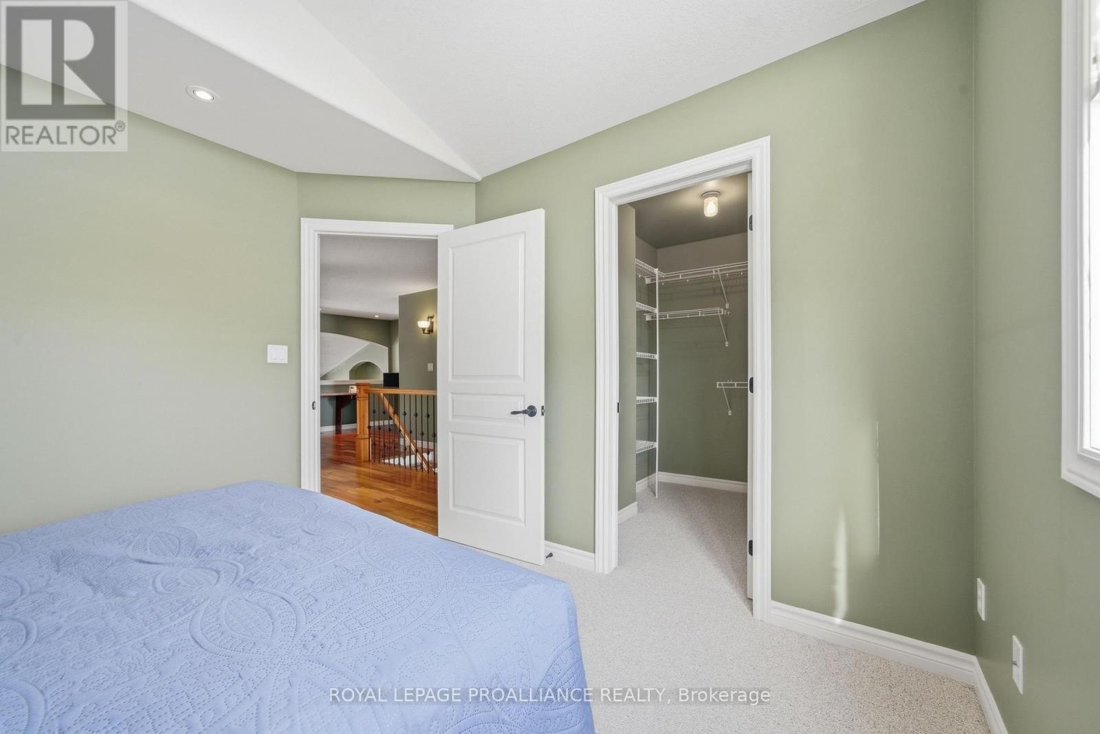 240 AVONDALE ROAD Image 30