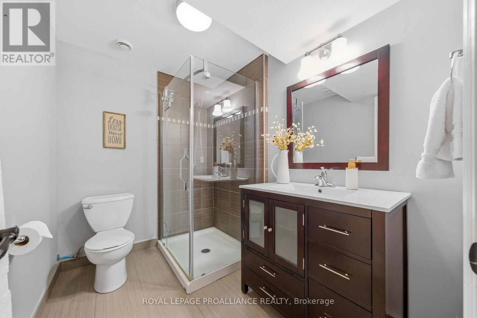 240 AVONDALE ROAD Image 34