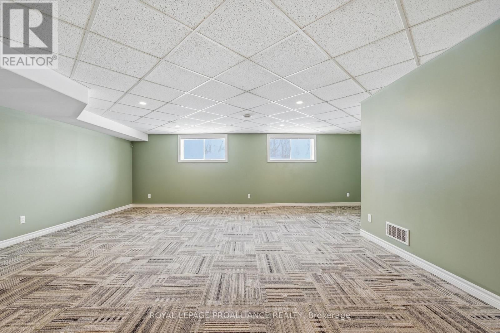 240 AVONDALE ROAD Image 36