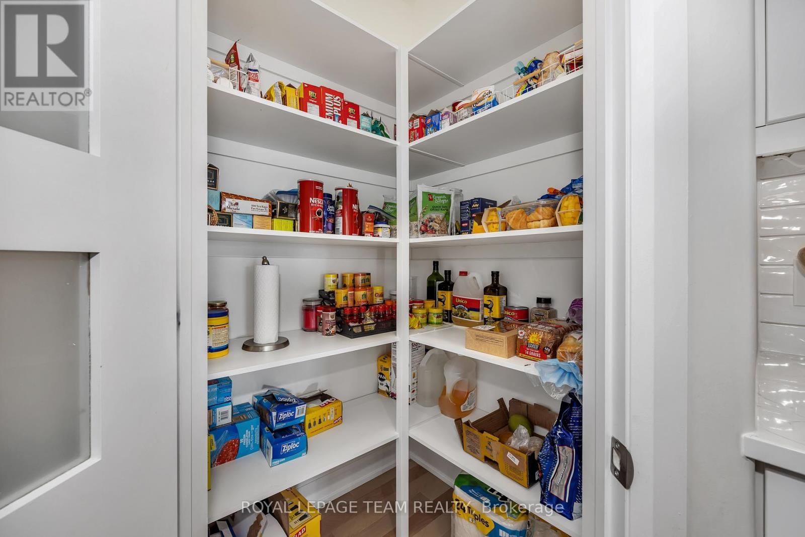 340 MOONLIGHT DRIVE Image 11