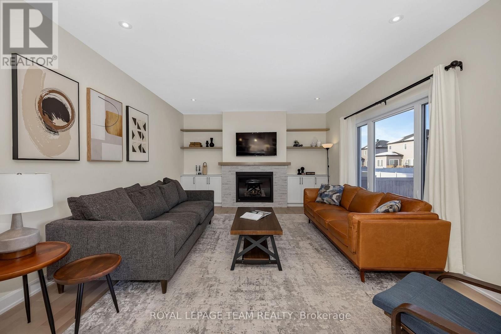 340 MOONLIGHT DRIVE Image 16