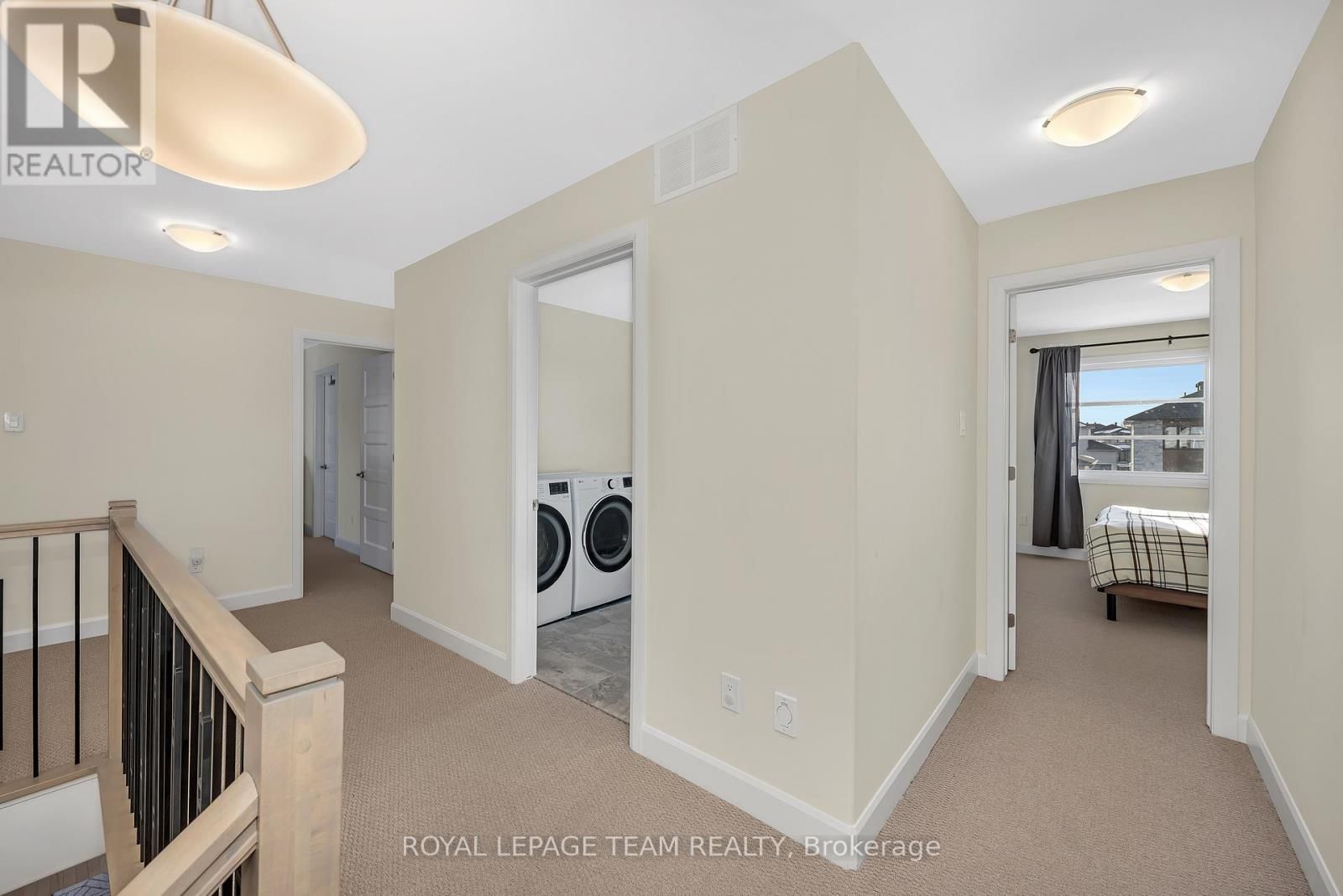 340 MOONLIGHT DRIVE Image 20