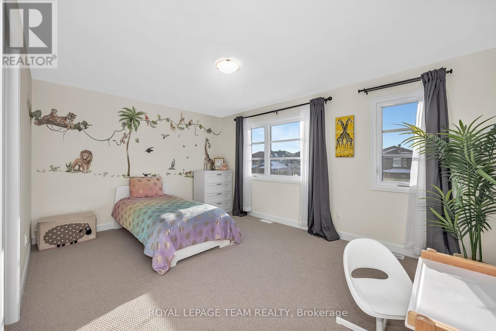 340 MOONLIGHT DRIVE Image 26