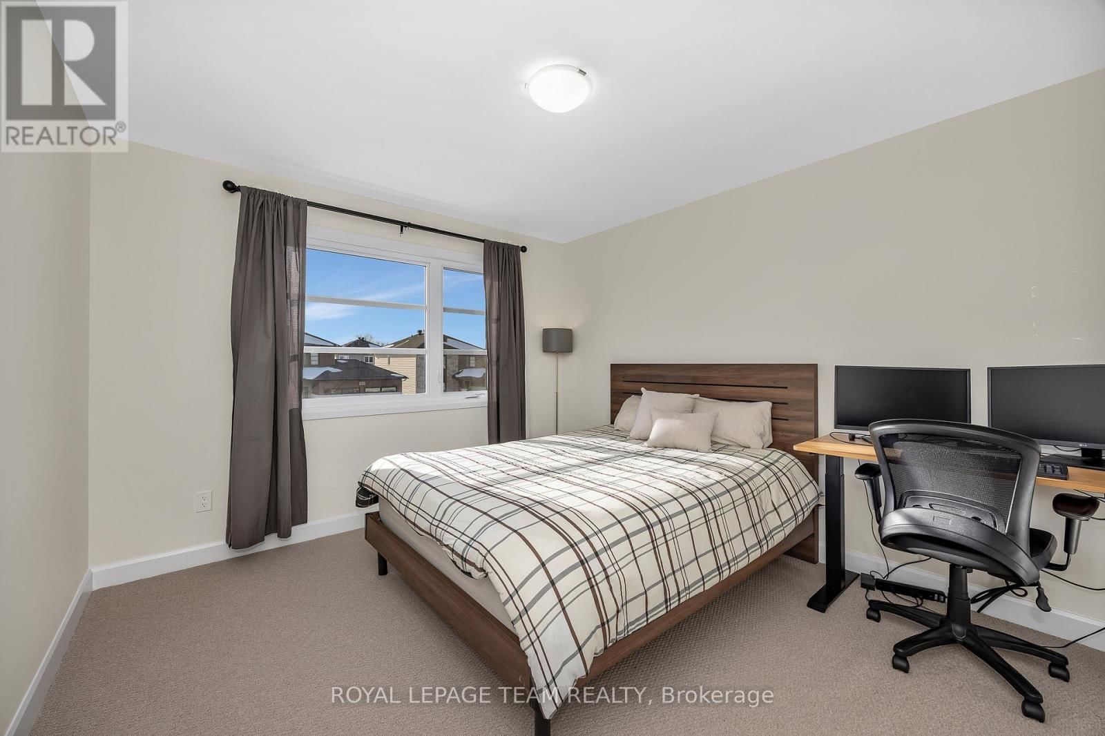 340 MOONLIGHT DRIVE Image 28