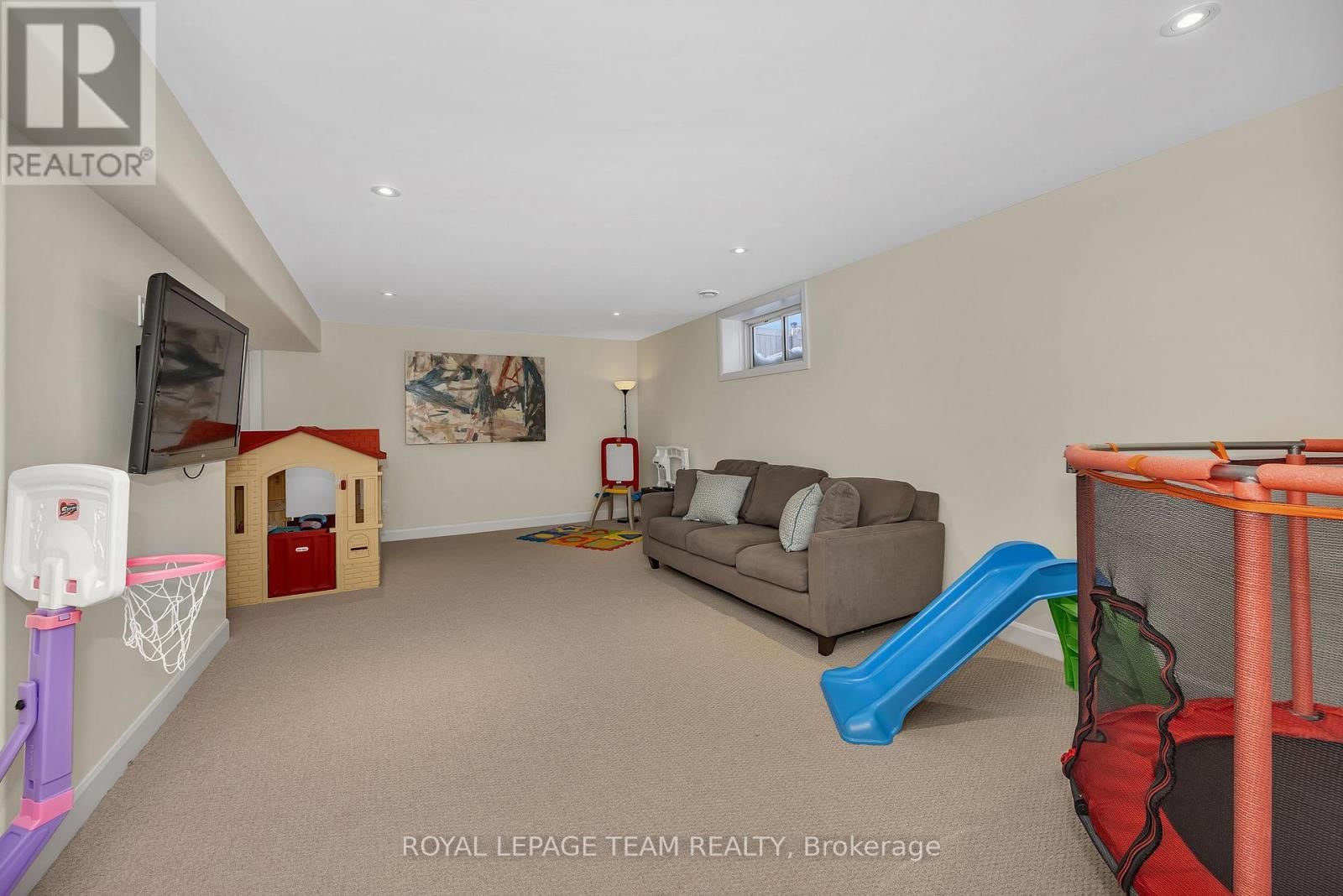 340 MOONLIGHT DRIVE Image 34