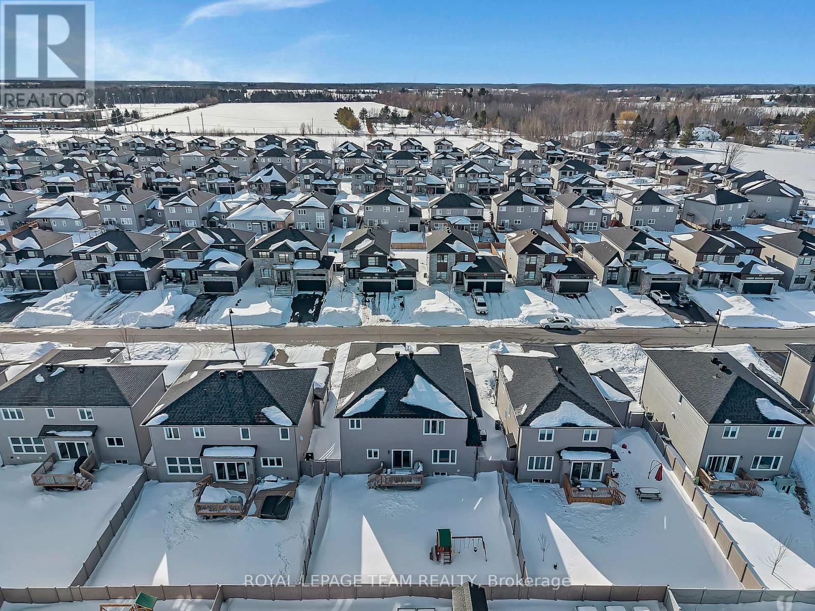 340 MOONLIGHT DRIVE Image 44