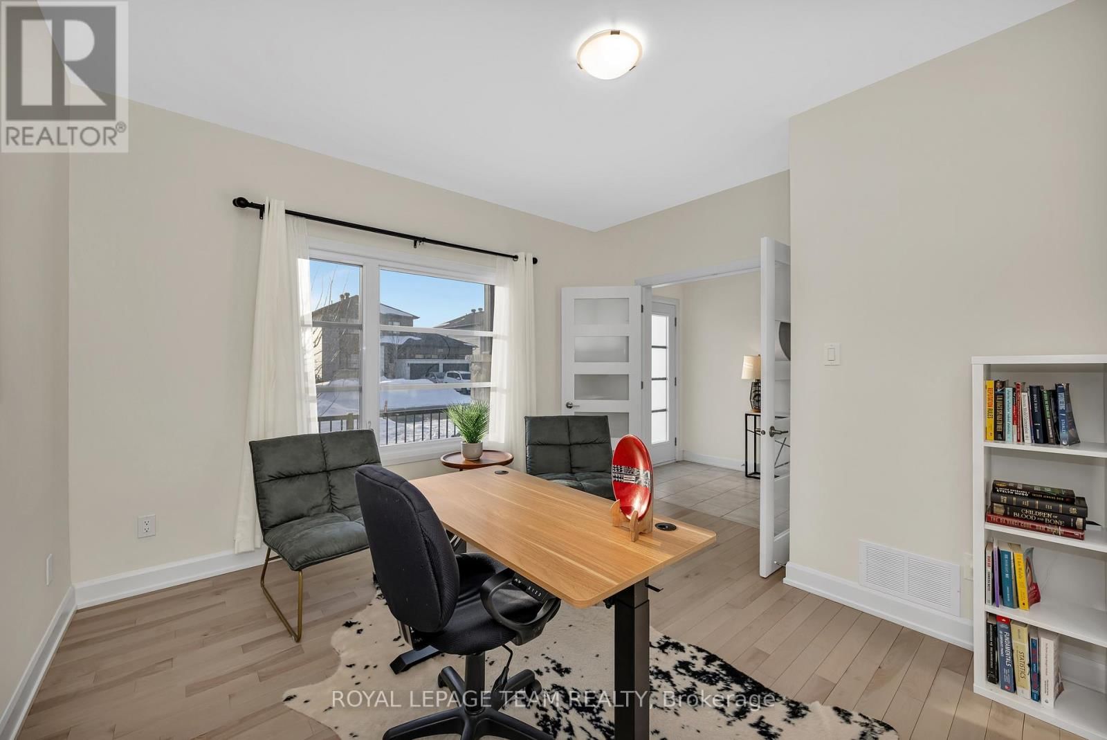 340 MOONLIGHT DRIVE Image 5