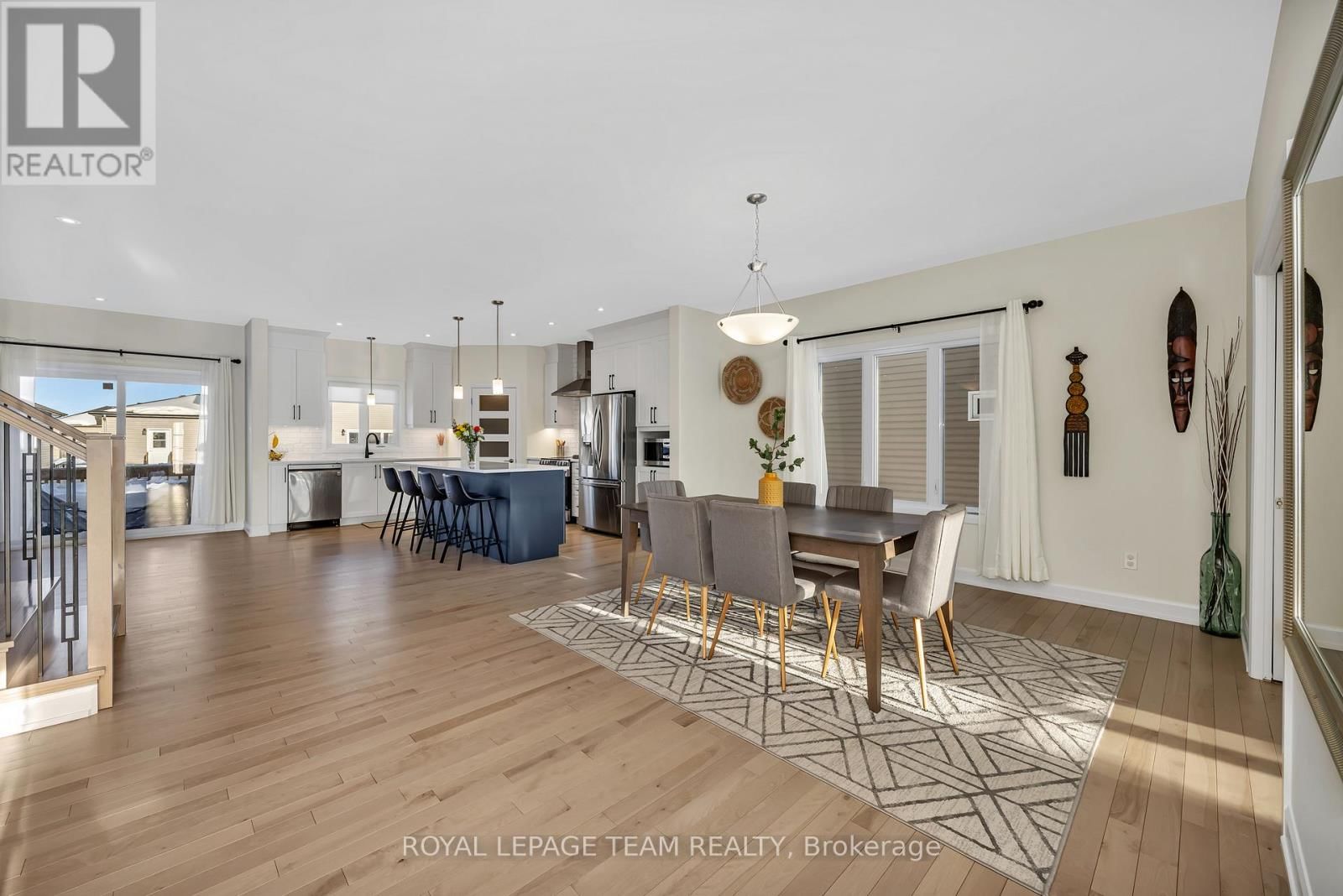 340 MOONLIGHT DRIVE Image 6