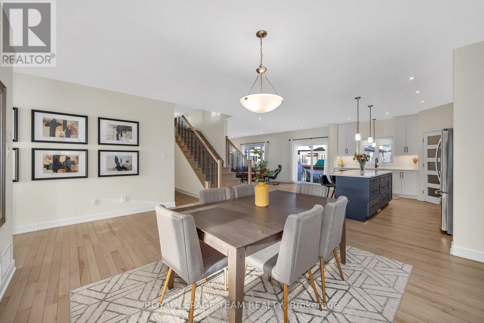 340 MOONLIGHT DRIVE Image 8