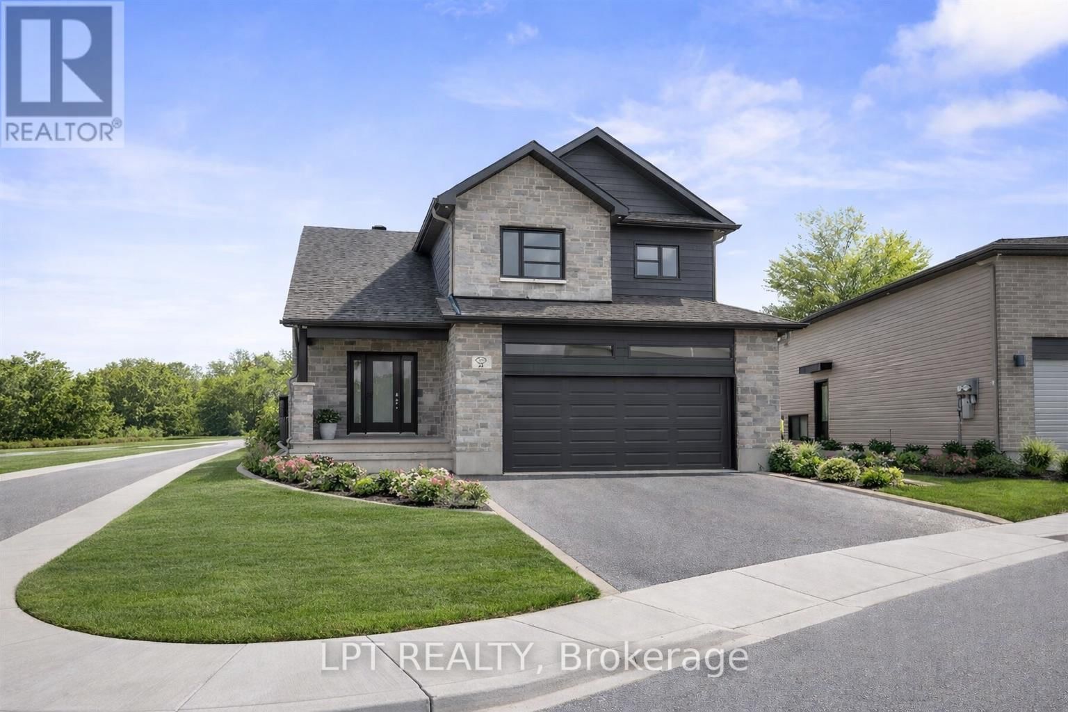 75 CHATEAUGUAY STREET Image 1