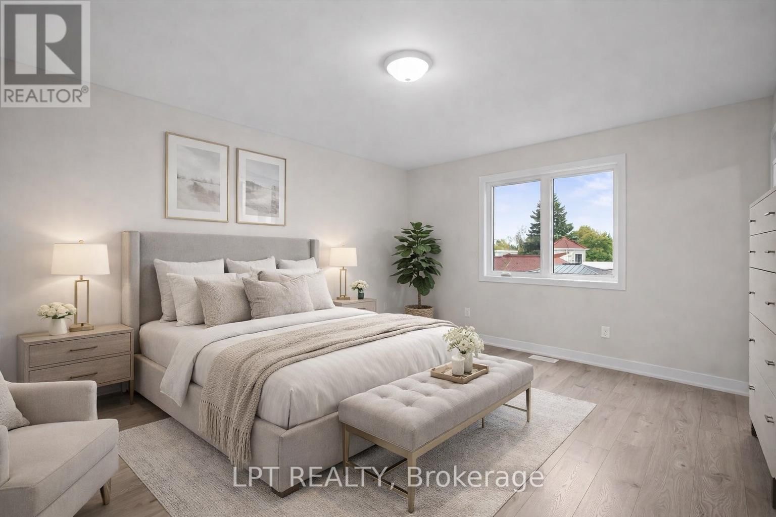 75 CHATEAUGUAY STREET Image 12