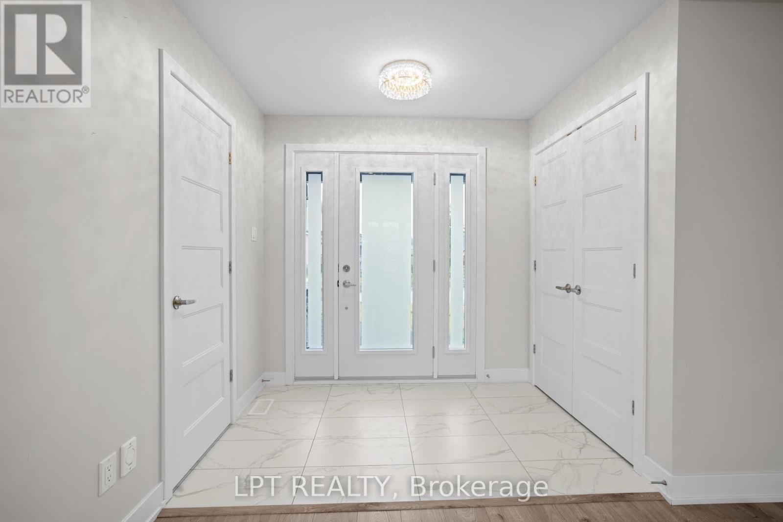 75 CHATEAUGUAY STREET Image 25