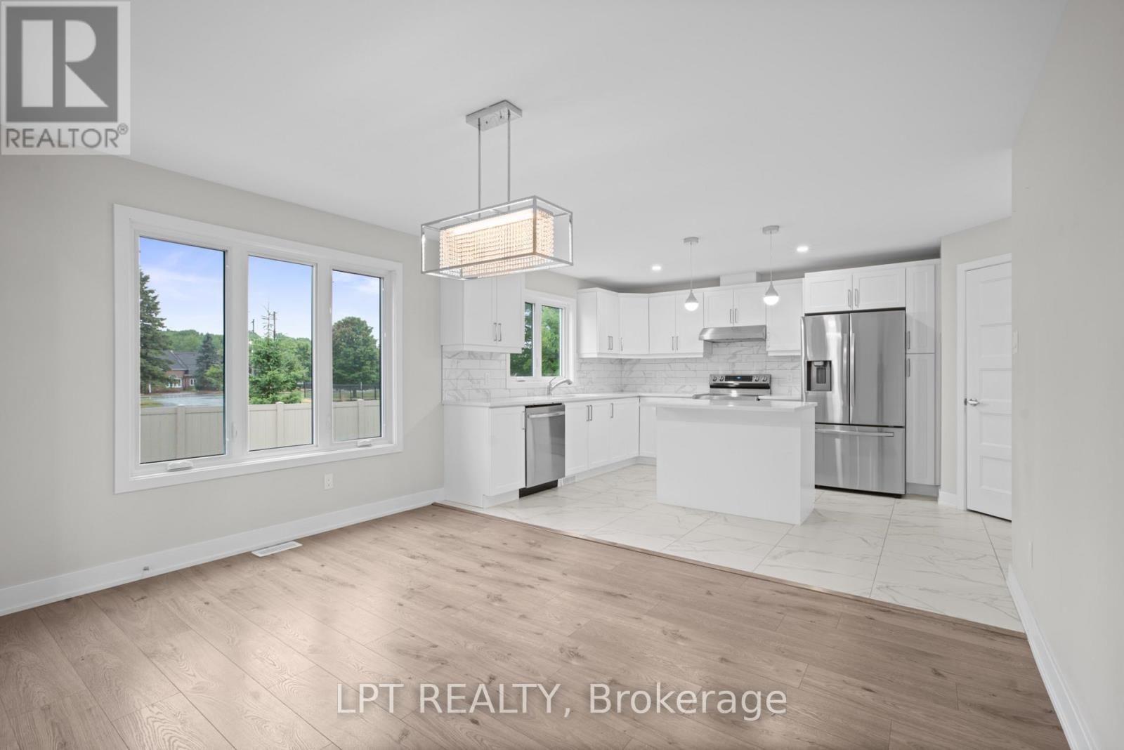 75 CHATEAUGUAY STREET Image 29