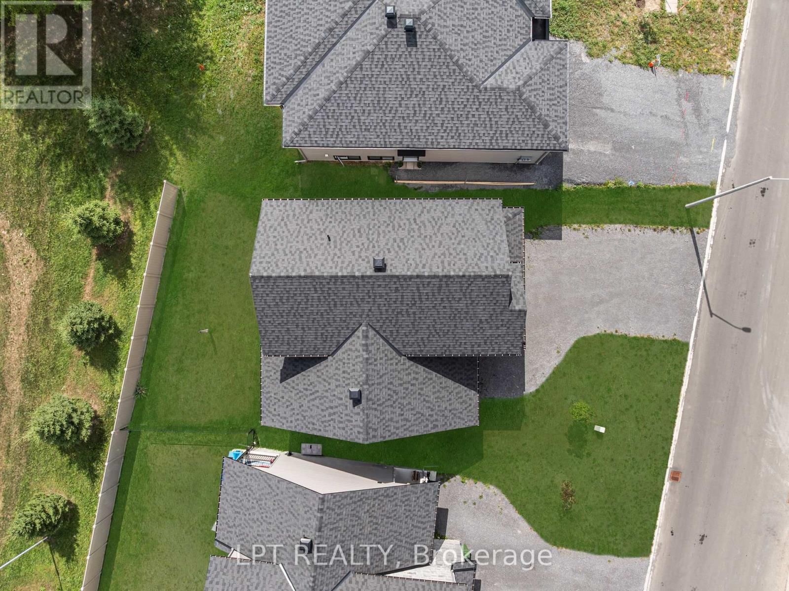 75 CHATEAUGUAY STREET Image 46