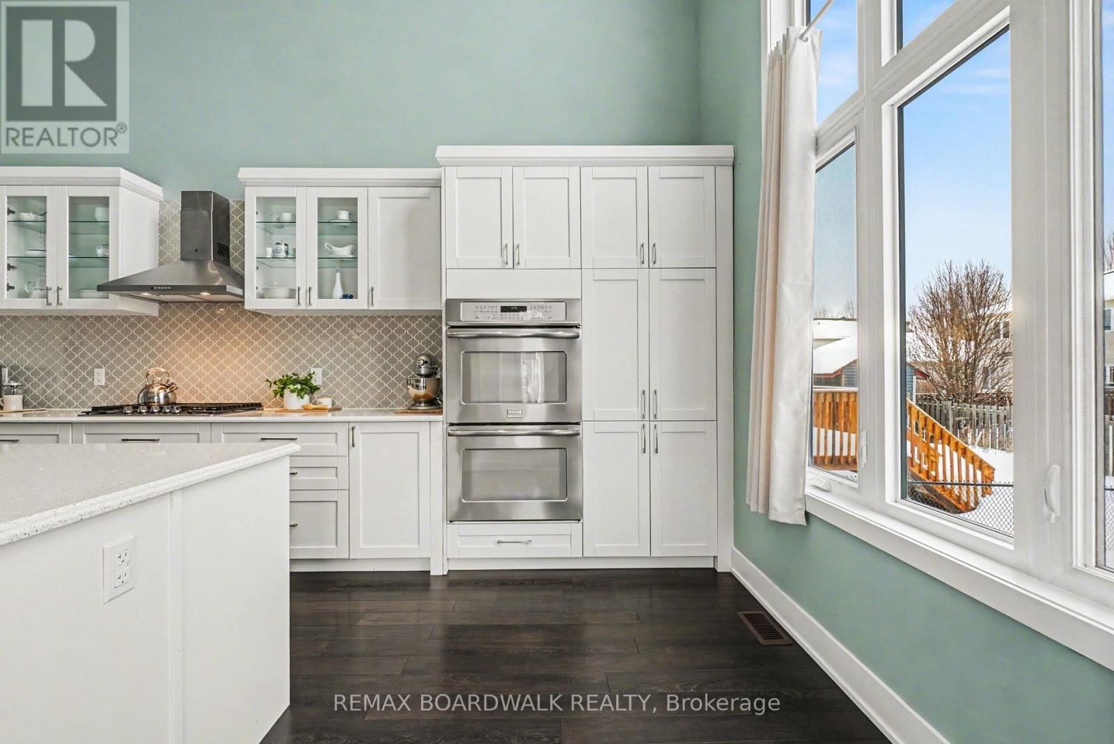 87 COBBLESTONE DRIVE Image 11