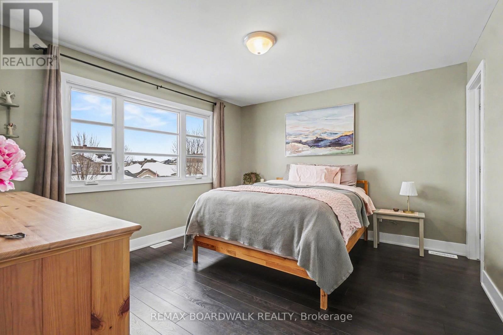 87 COBBLESTONE DRIVE Image 19