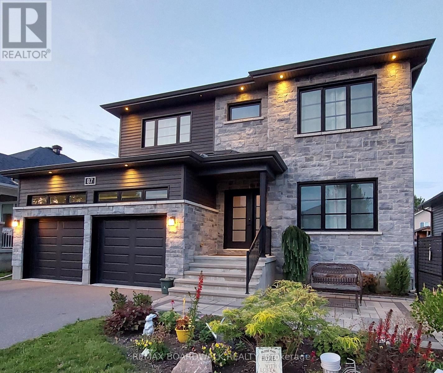 87 COBBLESTONE DRIVE Image 3